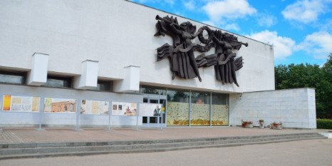 В Великих Луках презентовали книгу о генерале Юрии Якубове - 2022-10-04 15:35:00 - 1