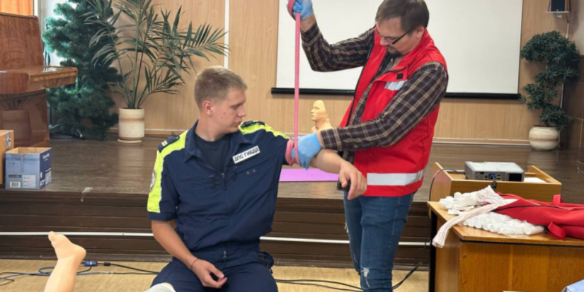 Псковские полицейские изучили основы оказания первой помощи - 2023-07-28 13:35:00 - 1