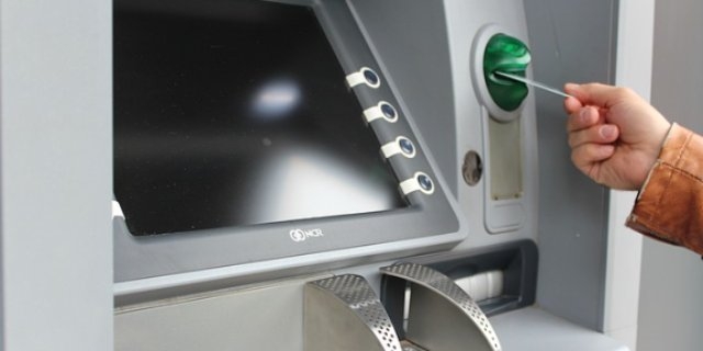 Псковичка перевела мошенникам 400 тысяч рублей - 2021-09-09 12:38:00 - 1