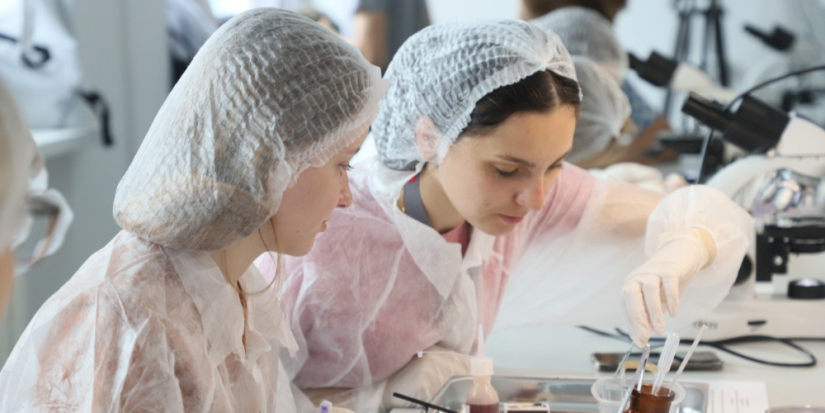 Медфак ПсковГУ примет более 100 абитуриентов на бюджетные места в этом году - 2023-06-08 16:35:00 - 1