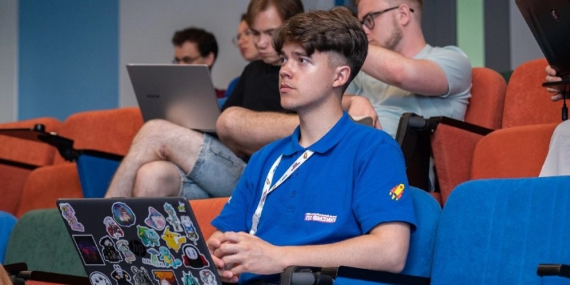 Студент ПсковГУ побывал на форуме «Физика» в МФТИ - 2022-07-11 16:38:00 - 1