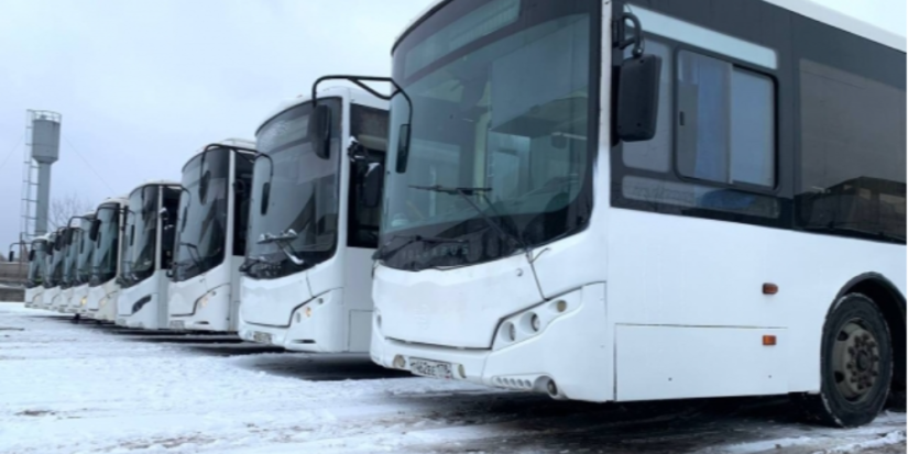 Десять автобусов-сцепок передано Псковской области из Санкт-Петербурга - 2024-02-15 14:05:00 - 1