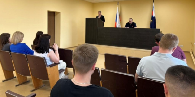 Профилактику мошенничества обсудили великолукские полицейские и сотрудники банка - 2024-04-03 11:05:00 - 1