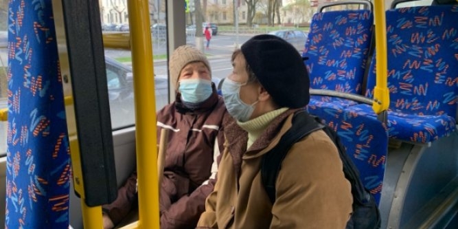 Псковичи стали лучше соблюдать масочный режим в общественном транспорте - 2021-10-29 16:35:00 - 1