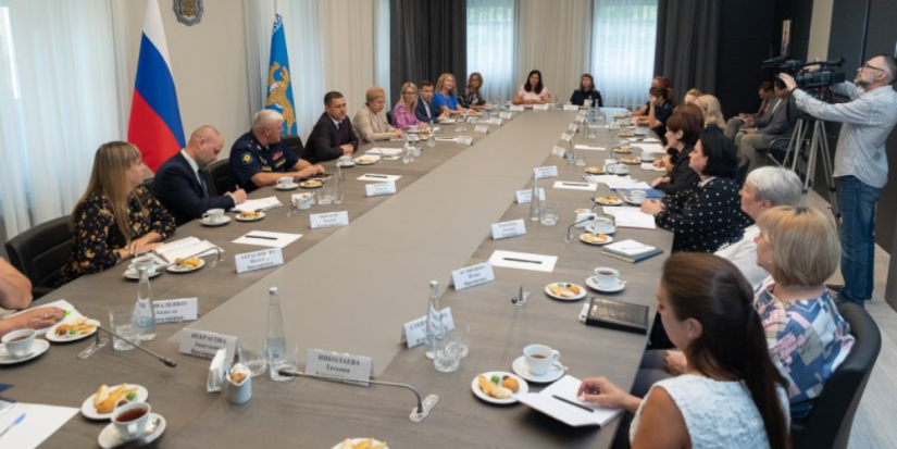 Вопросы поддержки участников СВО обсудили в Пскове - 2023-08-21 09:35:00 - 1