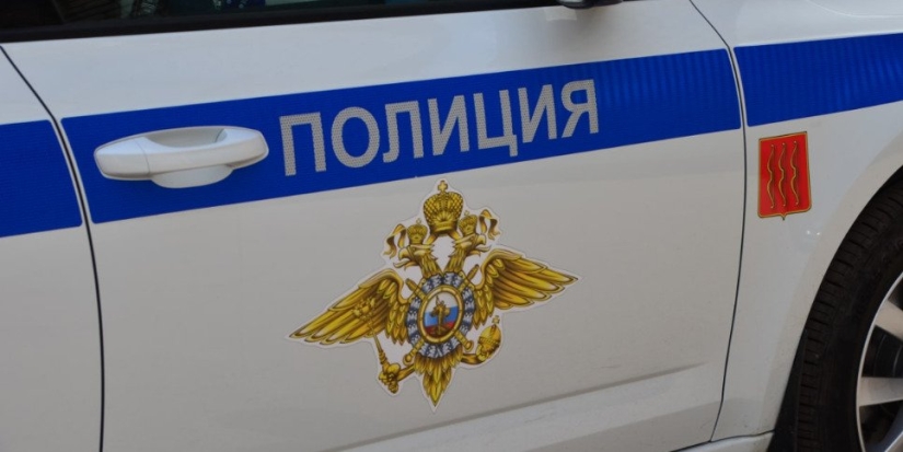 Пожилая жительница Великих Лук отдала курьеру мошенников 100 тысяч - 2023-01-12 17:35:00 - 1