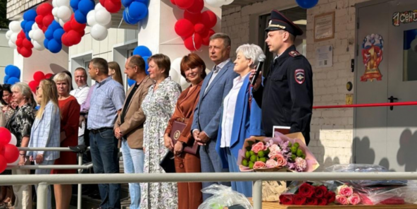 Полицейские сделали подарок великолукскому Центру специального образования №3 - 2023-09-01 15:05:00 - 1