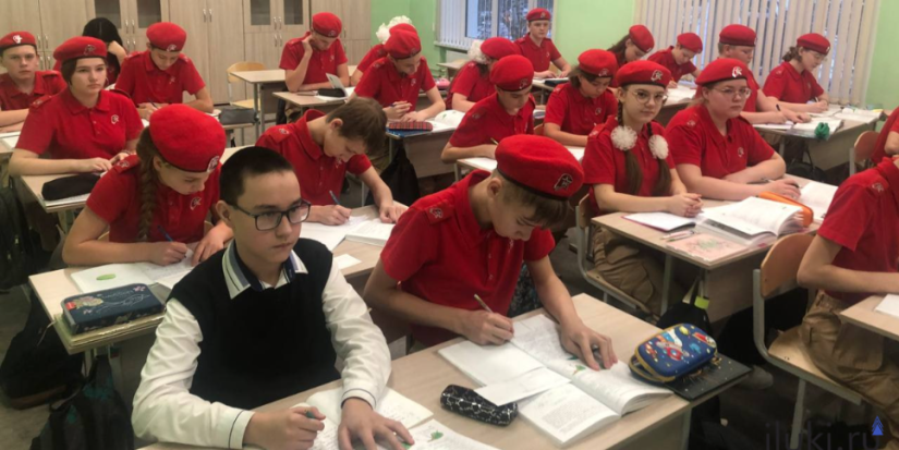 Школа №1 в Великих Луках открылась после ремонта - 2023-01-18 11:17:00 - 1
