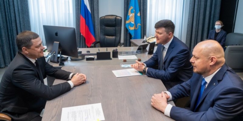Михаил Ведерников встретился с новым управляющим Отделения Псков Банка России - 2022-05-20 17:05:00 - 1