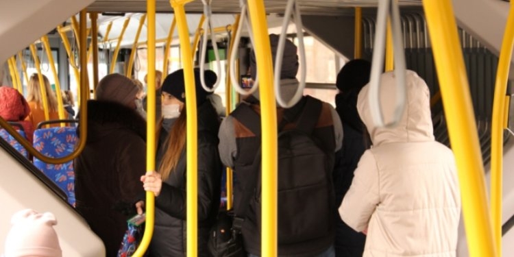 В Пскове продолжаются проверки соблюдения масочного режима - 2021-12-27 17:35:00 - 1