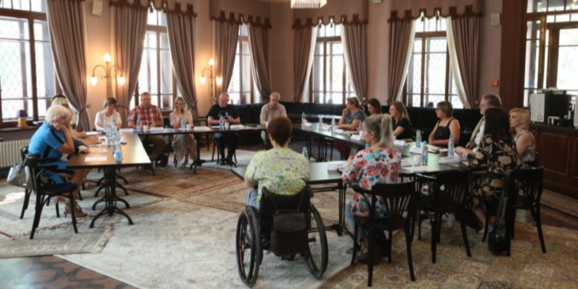 Жизнеустройство людей с ментальными нарушениями обсудили эксперты - 2024-05-31 09:35:00 - 1