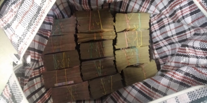 9 килограммов незадекларированных денег задержали на границе в Псковской области - 2023-01-10 13:35:00 - 1