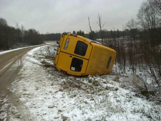 ГИБДД Псковской области: в регионе в связи с ухудшением погодных условий может произойти осложнение дорожной обстановки - 2018-11-14 12:15:00 - 1