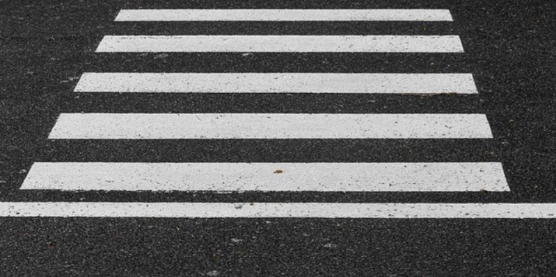 На переходе в Великих Луках сбили девушку - 2021-02-01 15:13:00 - 1