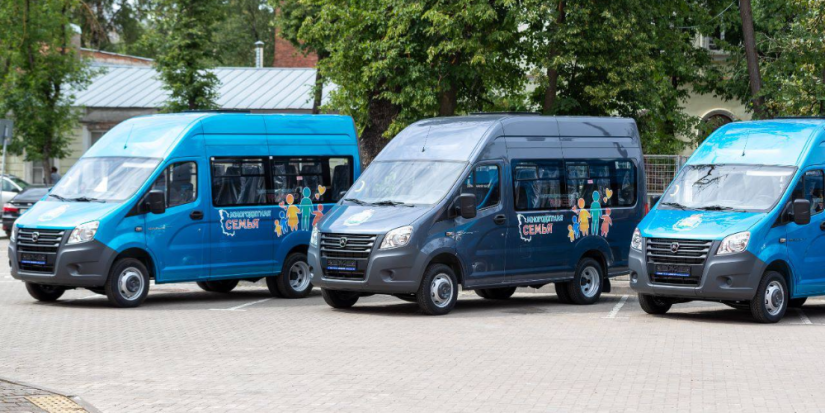 Две многодетные семьи из Великих Лук получат автомобиль - 2023-07-05 14:35:00 - 1