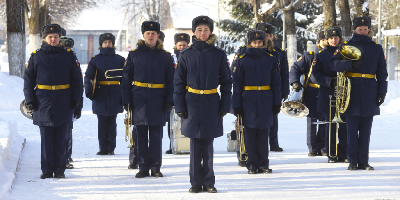 Руководители региона возложили цветы к мемориалу погибшим воинам спецназа - 2023-02-22 15:35:00 - 1