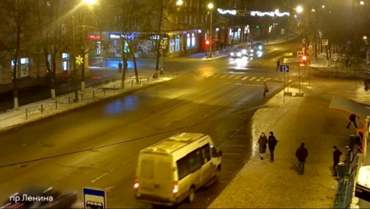 Родившийся в рубашке: приключения подгулявшего мужчины в Великих Луках (ВИДЕО) - 2018-12-17 15:59:00 - 1