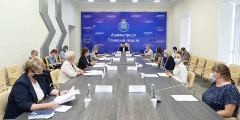 Михаил Ведерников провел первое заседание Совета по делам многодетных семей - 2021-07-22 10:13:00 - 1