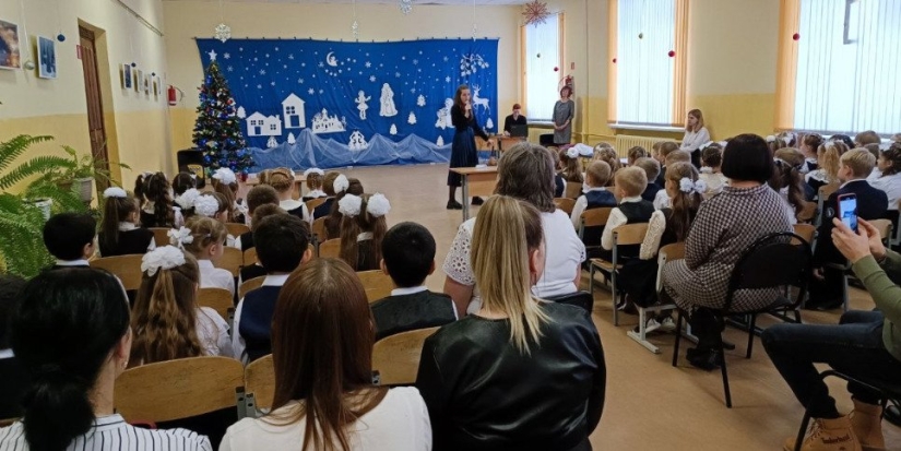 Маленьких великолучан посвятили в первоклассники - 2022-12-14 13:35:00 - 1