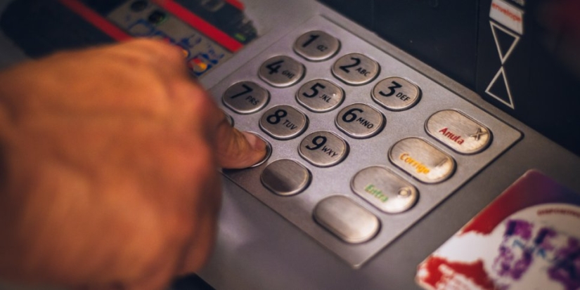 В России усилят контроль за пополнением карт через банкоматы и терминалы - 2021-09-22 19:00:00 - 1