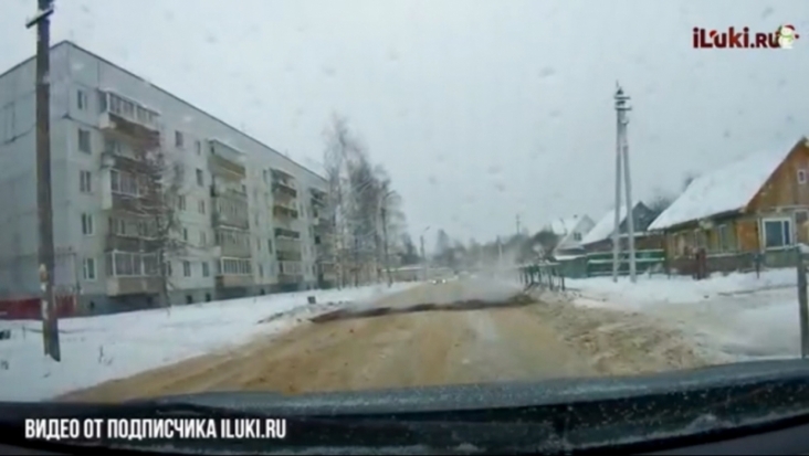 Как кладут асфальт в Великих Луках? С закаливанием! (смотрим ВИДЕО) - 2018-12-26 18:12:00 - 1