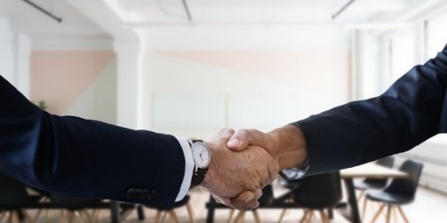Великолукские предприятия приняли участие в ярмарке вакансий для беженцев - 2022-04-19 13:35:00 - 1