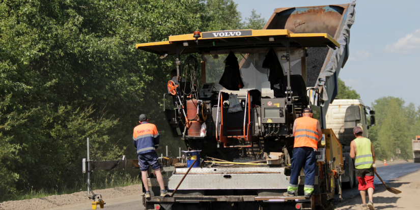 В Печорском районе ремонтируют дорогу - 2023-06-16 11:35:00 - 1