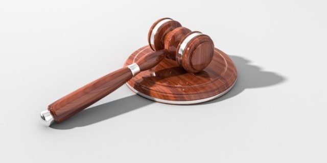 Великолучанку будут судить за использование поддельных водительских прав - 2021-12-14 12:05:00 - 1