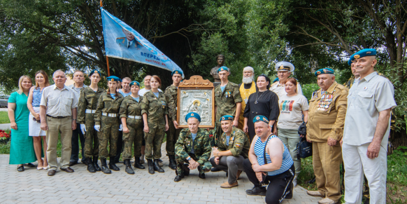 День ВДВ отметили в Великих Луках - 2023-08-02 14:07:00 - 1