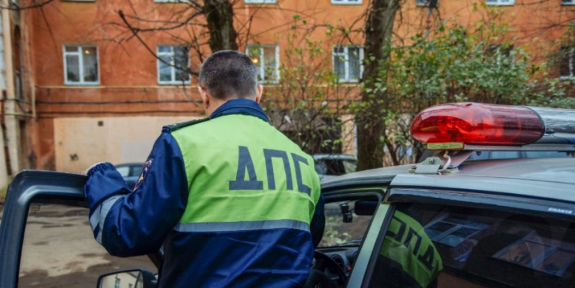 Великолучанка предъявила полицейским поддельное водительское удостоверение - 2021-09-07 12:34:00 - 1
