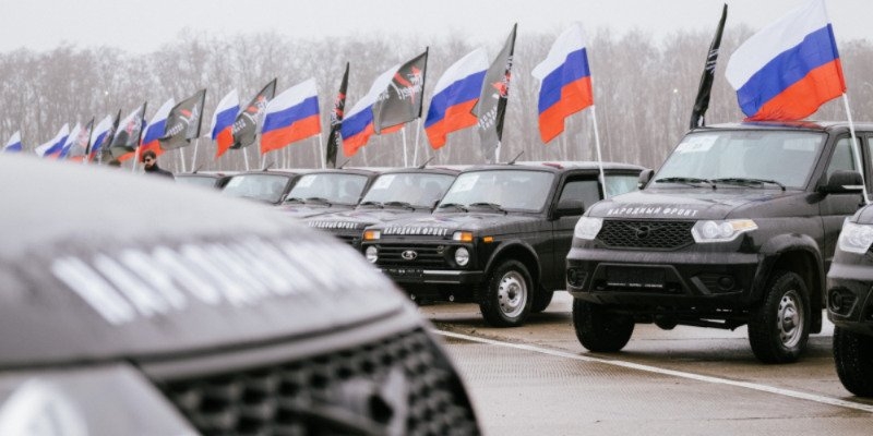 На собранные россиянами деньги бойцам СВО отправили внедорожники и бани - 2022-12-24 15:00:00 - 1
