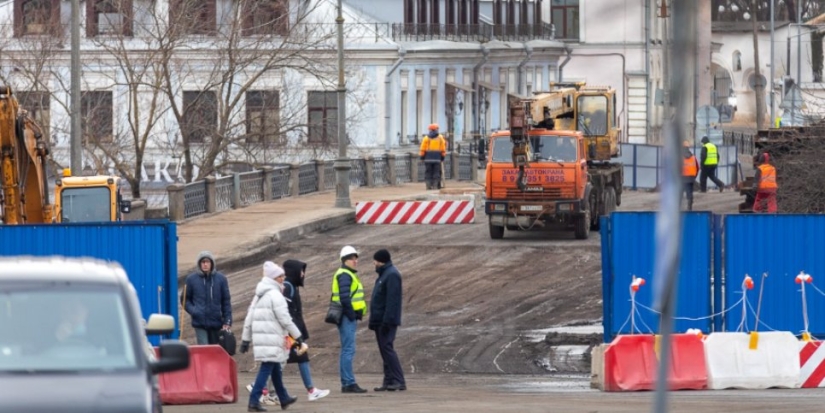 Началась реконструкция Троицкого моста и здания будущего библиоцентра в Пскове - 2022-03-03 17:05:00 - 1