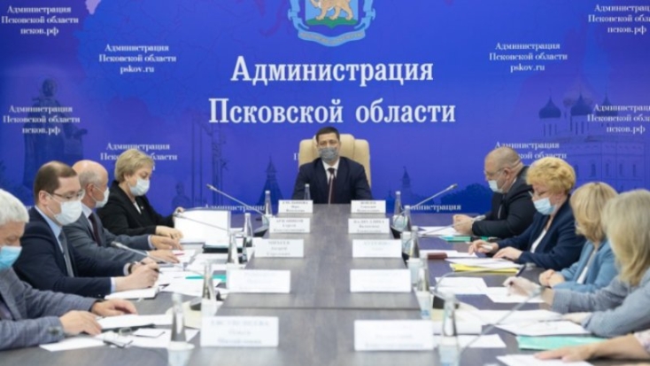 Губернатор провел заседание рабочей группы по восстановлению рынка труда - 2021-05-28 09:13:00 - 1