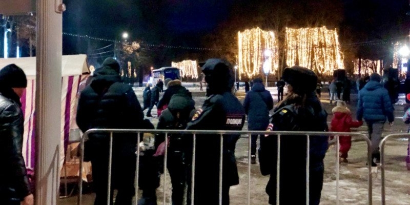 Полицейские обеспечили порядок на новогодних мероприятиях - 2022-12-26 16:05:00 - 1