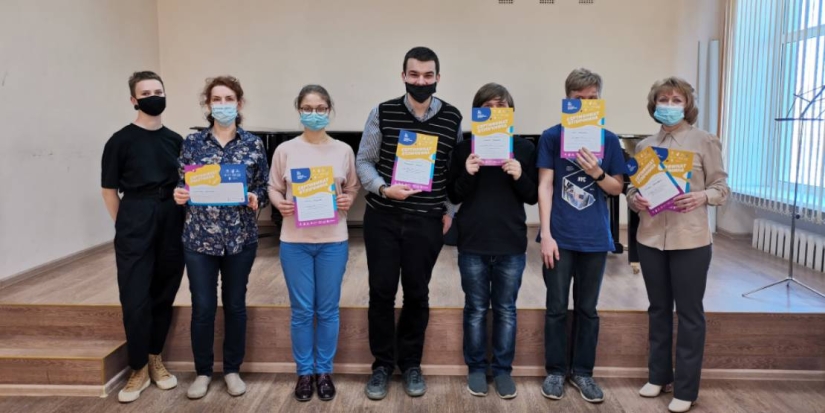В Пскове наградили отличников акции «Всеобщий музыкальный диктант» - 2021-04-22 14:43:00 - 1