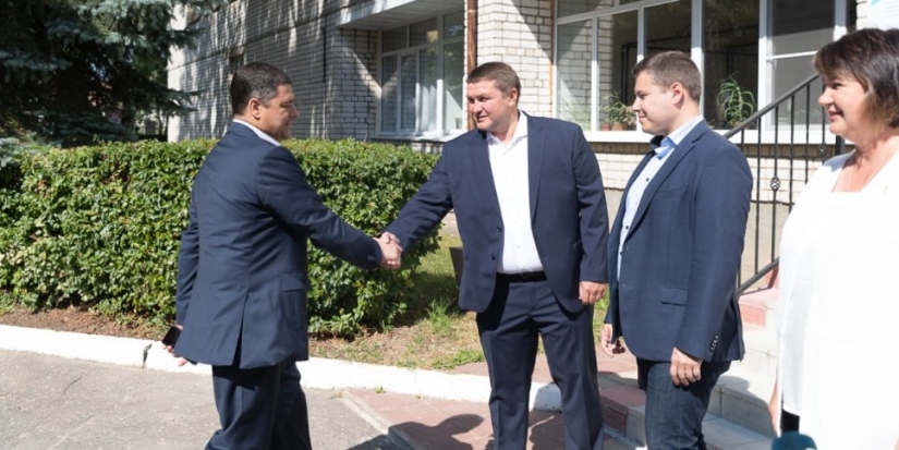Михаил Ведерников посетил с рабочим визитом Псковский район - 2022-08-19 11:35:00 - 1