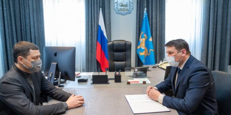 Михаил Ведерников встретился с главой Куньинского района Олегом Лебедевым - 2021-04-22 13:13:00 - 1