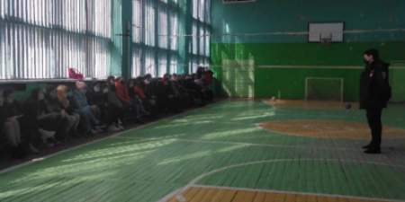 Полицейские провели антинаркотическую акцию в Пыталово - 2021-04-08 17:36:00 - 1