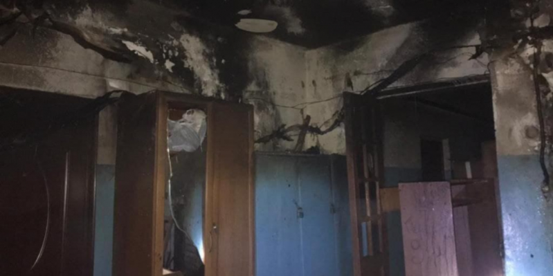 На лестничной площадке в Великих Луках загорелся диван - 2021-02-17 09:46:00 - 1