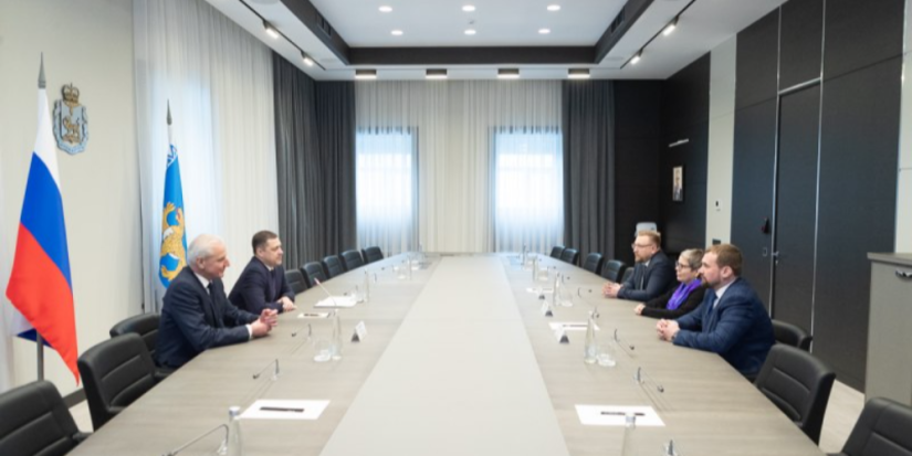 Михаил Ведерников провел встречу с председателем Херсонской областной Думы - 2024-02-07 09:05:00 - 1