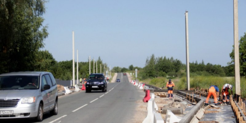 В Псковском районе проводится ремонт тротуаров и устройство освещения - 2023-06-29 12:35:00 - 1