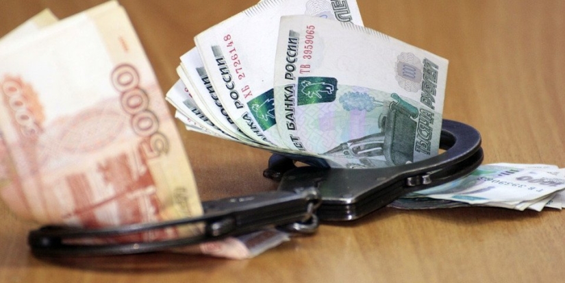 В Пскове сотрудник автодорожного надзора подозревается в коррупции - 2022-11-30 15:35:00 - 1