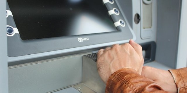 Псковичам предлагают оценить безопасность финансовых услуг - 2021-11-04 12:05:00 - 1