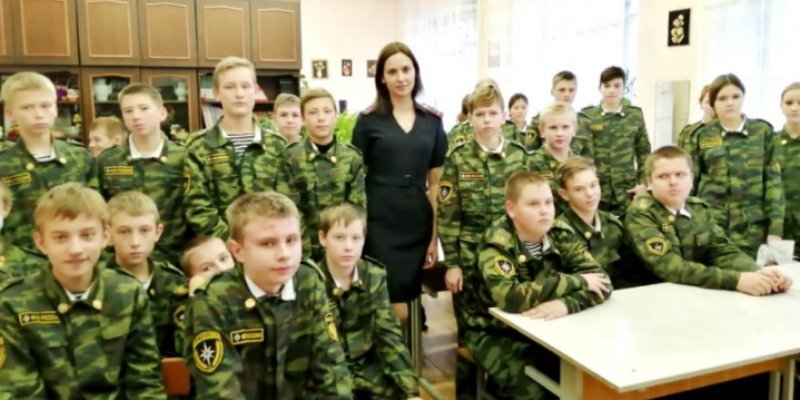 Великолукские полицейские встретились с кадетами - 2021-10-26 10:05:00 - 1