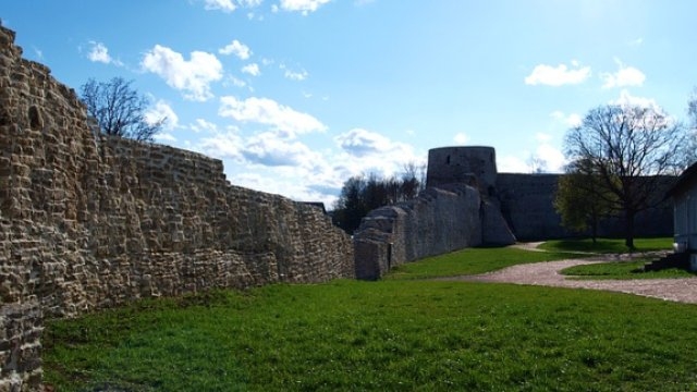 Изборск войдет в Ассоциацию «Самые красивые деревни и городки России» - 2021-05-14 17:36:00 - 1