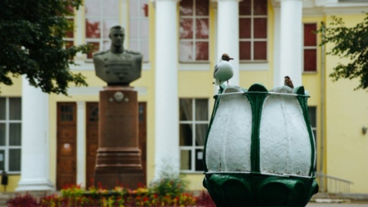 Великолучане активнее всего голосуют за благоустройство сквера у драмтеатра - 2021-05-24 15:36:00 - 1