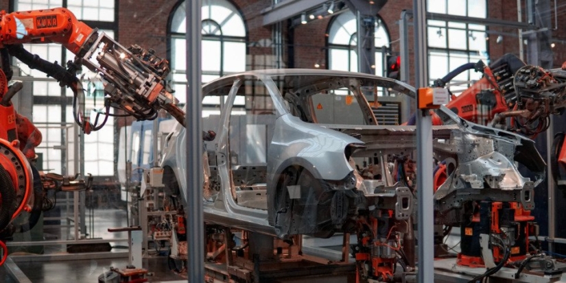Завод Nissan в Санкт-Петербурге стал полностью российским - 2022-11-24 19:00:00 - 1