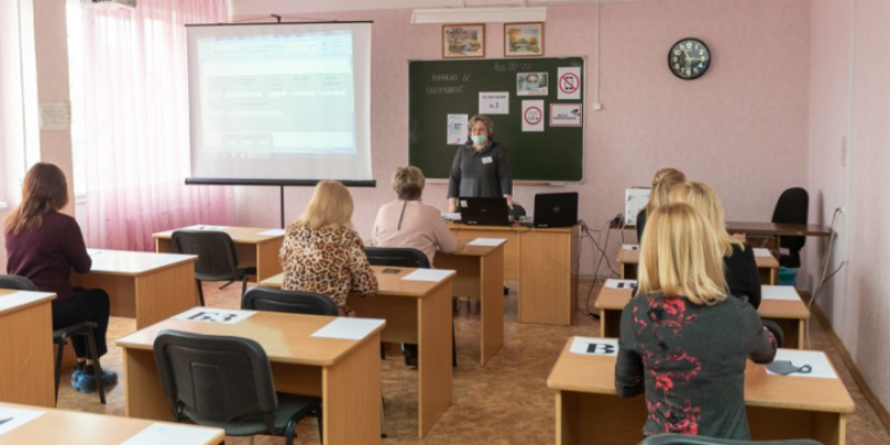 Родители псковских выпускников попробовали свои силы в сдаче ЕГЭ - 2021-04-05 10:15:00 - 1