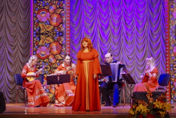ФОТО: концерт ко Дню Матери в Великих Луках - 2018-11-26 14:17:00 - 1