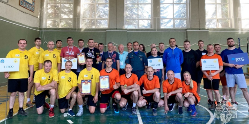 Великолукские спасатели стали лучшими на чемпионате по волейболу - 2024-06-03 18:05:00 - 1